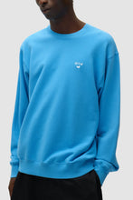 Laden Sie das Bild in den Galerie-Viewer, Arte Antwerp - Heart Crewneck Sweater - Blue Pullover Arte Antwerp