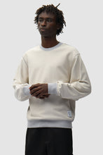 Laden Sie das Bild in den Galerie-Viewer, Arte Antwerp - Reversible label Crewneck - Grey Pullover Arte Antwerp