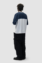 Laden Sie das Bild in den Galerie-Viewer, Arte Antwerp - Circle Logo Longsleeve - White/Navy Longsleeves Arte Antwerp