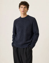 Laden Sie das Bild in den Galerie-Viewer, Les Deux - Soft Roundneck Knit - Dark Navy blue Sweatshirts Les Deux
