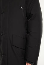 Laden Sie das Bild in den Galerie-Viewer, Elvine - Teodor - Black Jacken Elvine