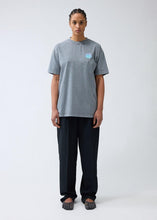 Laden Sie das Bild in den Galerie-Viewer, New Amsterdam - Logo Tee - Grey T-Shirts New Amsterdam