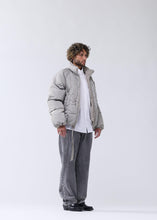 Laden Sie das Bild in den Galerie-Viewer, New Amsterdam - Reversible Safety Jacket - Silver Rand Jacken New Amsterdam