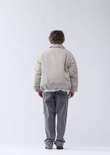 Laden Sie das Bild in den Galerie-Viewer, New Amsterdam - Reversible Safety Jacket - Silver Rand Jacken New Amsterdam