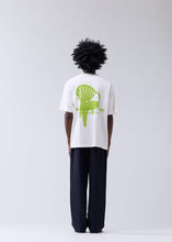 Laden Sie das Bild in den Galerie-Viewer, New Amsterdam - Chair T-Shirt - White T-Shirts New Amsterdam