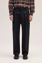 Laden Sie das Bild in den Galerie-Viewer, NN07 - Kay 1420 Pants - Black Hosen NN07