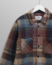 Laden Sie das Bild in den Galerie-Viewer, Wax London - Whiting Overshirt - Blue/Multicolour Hemden Wax London