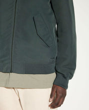 Laden Sie das Bild in den Galerie-Viewer, Elvine - Rex - Slate Green Jacken Elvine