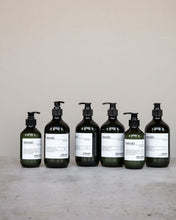 Laden Sie das Bild in den Galerie-Viewer, Meraki - Hand Lotion - Linen Dew - 275ml Geschenkartikel Meraki