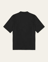 Laden Sie das Bild in den Galerie-Viewer, Les Deux - Esmay Shell Knitted Polo - Hector Plissé SS Shirt - Black Hemden Les Deux

