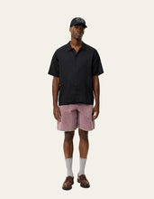 Laden Sie das Bild in den Galerie-Viewer, Les Deux - Esmay Shell Knitted Polo - Hector Plissé SS Shirt - Black Hemden Les Deux
