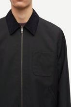 Laden Sie das Bild in den Galerie-Viewer, Samsøe Samsøe - Sarobin Z Jacket 14265 - Black Jacken Samsøe Samsøe
