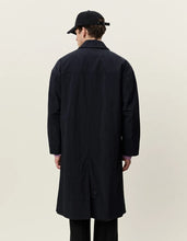 Laden Sie das Bild in den Galerie-Viewer, Les Deux - Shiny Coat - Black Jacken Les Deux
