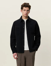 Laden Sie das Bild in den Galerie-Viewer, Les Deux - Bouclé Overshirt - Black Sweatshirts Les Deux

