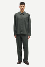 Laden Sie das Bild in den Galerie-Viewer, Samsøe Samsøe - Sadamon Go Overshirt - Dark Evergreen Hemden Samsøe Samsøe
