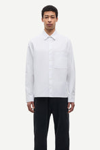 Laden Sie das Bild in den Galerie-Viewer, Samsøe Samsøe - SARYAN O SHIRT - white

