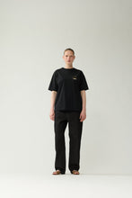 Laden Sie das Bild in den Galerie-Viewer, New Amsterdam - ECLIPSE TEE -BLACK
