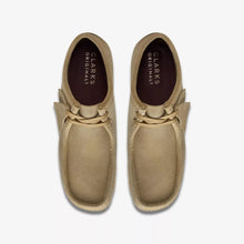 Laden Sie das Bild in den Galerie-Viewer, Clarks - Wallabe - Hellbraunes Veloursleder Schuhe Clarks
