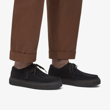 Laden Sie das Bild in den Galerie-Viewer, Clarks - Torhill Lo - Schwarzes Wildleder Schuhe Clarks
