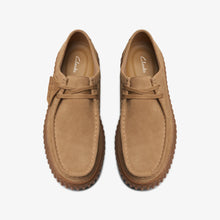Laden Sie das Bild in den Galerie-Viewer, Clarks - Torhill Lo - Dunkles Sand-Wildleder Schuhe Clarks
