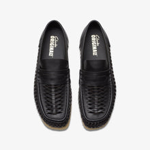 Laden Sie das Bild in den Galerie-Viewer, Clarks - WB Penny Weave - Schwarzes Leder Schuhe Clarks
