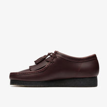 Laden Sie das Bild in den Galerie-Viewer, Clarks - Wallabee - Purple Grape Leather Schuhe Clarks

