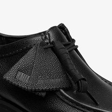 Laden Sie das Bild in den Galerie-Viewer, Clarks - Walla Yukoner - Black Scotch Grain Schuhe Clarks
