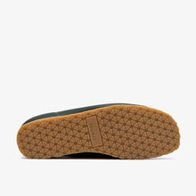 Laden Sie das Bild in den Galerie-Viewer, Clarks - Wallabee RB - Dunkelgrünes Lede Schuhe Clarks
