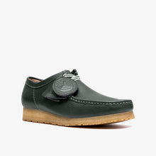 Laden Sie das Bild in den Galerie-Viewer, Clarks - Wallabee RB - Dunkelgrünes Lede Schuhe Clarks
