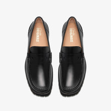 Laden Sie das Bild in den Galerie-Viewer, Clarks - Yukoner Penny - Black Leather
