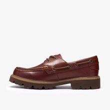 Laden Sie das Bild in den Galerie-Viewer, Clarks - Wallabee - Cleyhill Boat Braunes Leder
