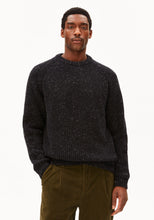 Laden Sie das Bild in den Galerie-Viewer, Armedangels - KIAANO TWEED-STRICKPULLOVER - Woll-Mix - black
