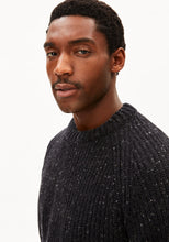 Laden Sie das Bild in den Galerie-Viewer, Armedangels - KIAANO TWEED-STRICKPULLOVER - Woll-Mix - black
