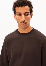 Laden Sie das Bild in den Galerie-Viewer, Armedangels - Baaro Fleece Sweatshirt - Claystone
