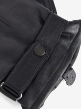Laden Sie das Bild in den Galerie-Viewer, Barbour - Burnished Leather Gloves - Black Accessoires Barbour
