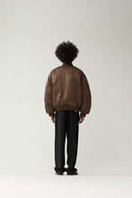 Laden Sie das Bild in den Galerie-Viewer, New Amsterdam - REVERSIBLE BOMBER JACKET BROWN Jacken New Amsterdam
