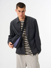 Laden Sie das Bild in den Galerie-Viewer, Aevor - Bike Sling Bag - Black Accessoires Aevor

