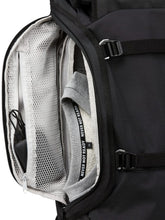 Laden Sie das Bild in den Galerie-Viewer, Aevor - Travel Pack - Proof Black Accessoires Aevor
