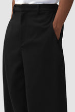 Laden Sie das Bild in den Galerie-Viewer, Arte Antwerp - Wool Pleated Pants - Black Hosen Arte Antwerp
