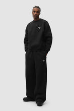 Laden Sie das Bild in den Galerie-Viewer, Arte Antwerp - Cor Crewneck - Black Pullover Arte Antwerp
