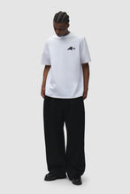 Laden Sie das Bild in den Galerie-Viewer, Arte Antwerp - Big A-Shirt - white T-Shirts Arte Antwerp
