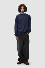 Laden Sie das Bild in den Galerie-Viewer, Arte Antwerp - City Crewneck - Navy Pullover Arte Antwerp
