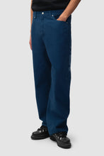 Laden Sie das Bild in den Galerie-Viewer, Arte Antwerp - Uniform Denim Pants - Navy
