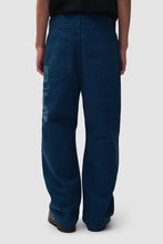Laden Sie das Bild in den Galerie-Viewer, Arte Antwerp - Uniform Denim Pants - Navy
