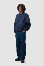 Laden Sie das Bild in den Galerie-Viewer, Arte Antwerp - Uniform Denim Pants - Navy

