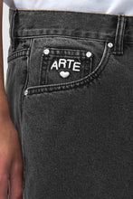 Laden Sie das Bild in den Galerie-Viewer, Arte Antwerp - Cor Uniform Denim Pants - Black
