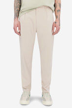 Laden Sie das Bild in den Galerie-Viewer, Elvine - Arnason Dobby Structure Pants - Oyster Hosen Elvine
