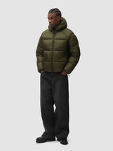 Laden Sie das Bild in den Galerie-Viewer, Arte Antwerp - Ripstop Hooded Puffer - Green Jacken Arte Antwerp

