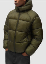 Laden Sie das Bild in den Galerie-Viewer, Arte Antwerp - Ripstop Hooded Puffer - Green Jacken Arte Antwerp
