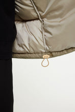 Laden Sie das Bild in den Galerie-Viewer, Elvine - Bjarne Jacket - Light Olive Jacken Elvine
